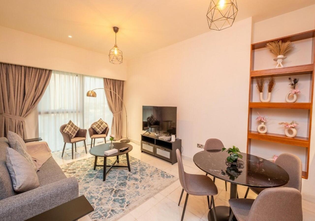 Hometown Apartments - Cosy 1 Bedroom Apartment With Brand New Furniture In Difc Dubái Exterior foto