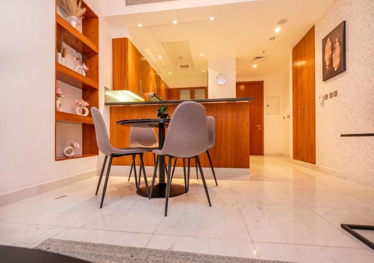 Hometown Apartments - Cosy 1 Bedroom Apartment With Brand New Furniture In Difc Dubái Exterior foto