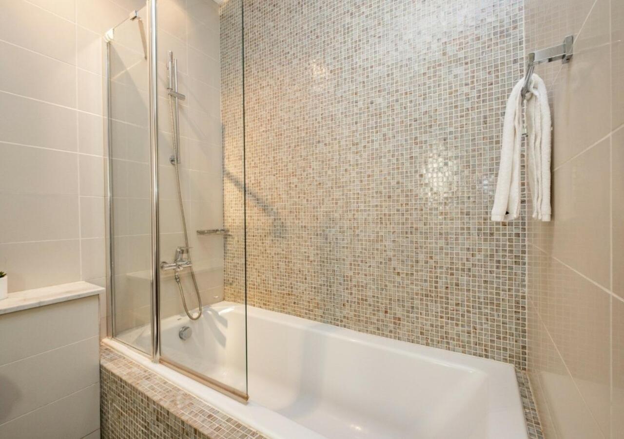 Hometown Apartments - Cosy 1 Bedroom Apartment With Brand New Furniture In Difc Dubái Exterior foto